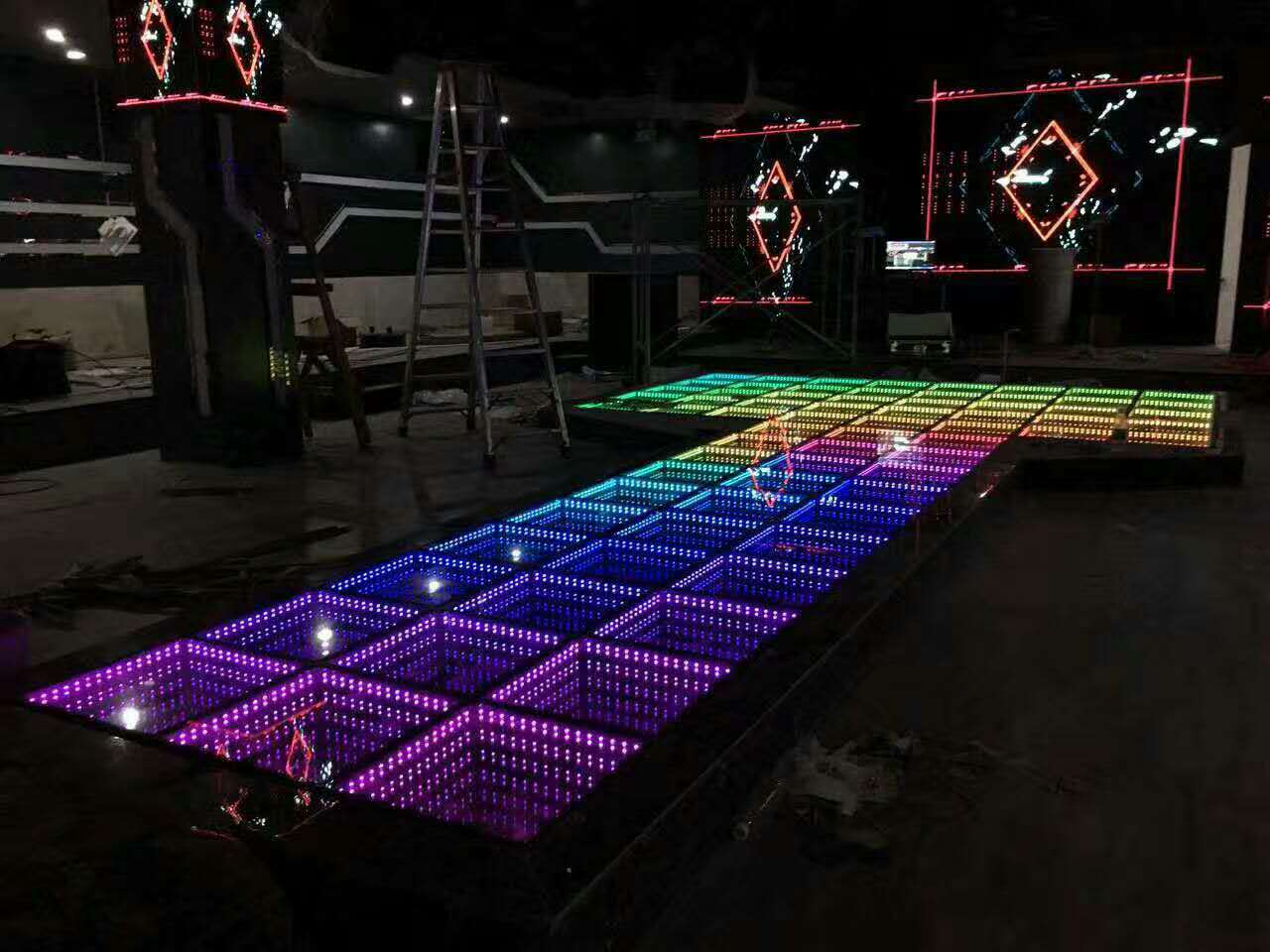 Si Cheng lighting Sichuan Arc de Triomphe nightclub bar lighting sound success stories