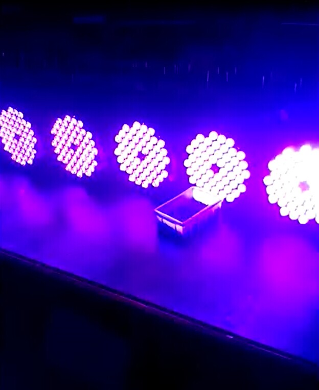 LED染色帕灯特点效果图